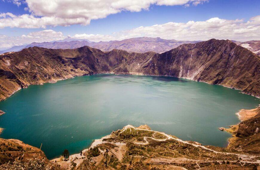 Travel Guide to Quilotoa and surroundings