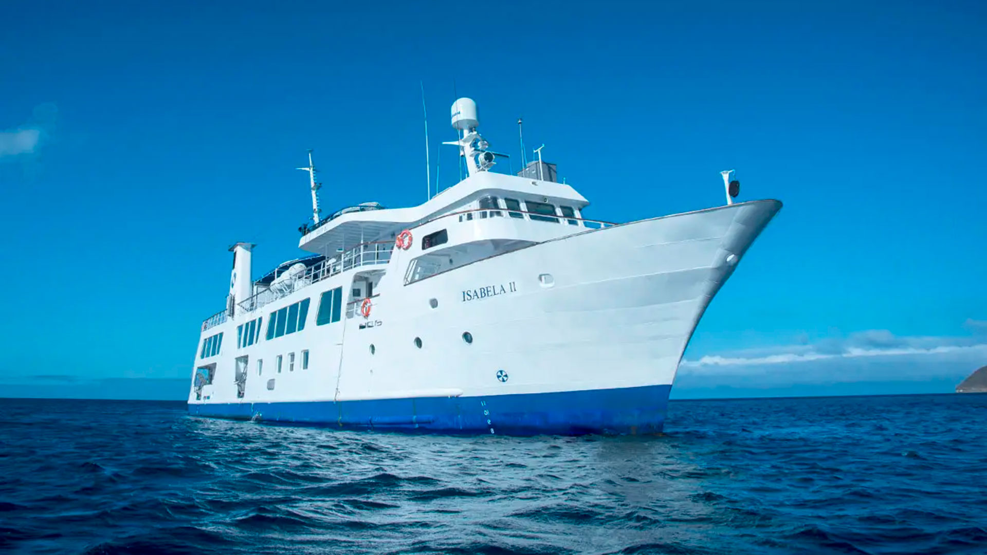 Isabela 2 Galapagos ship